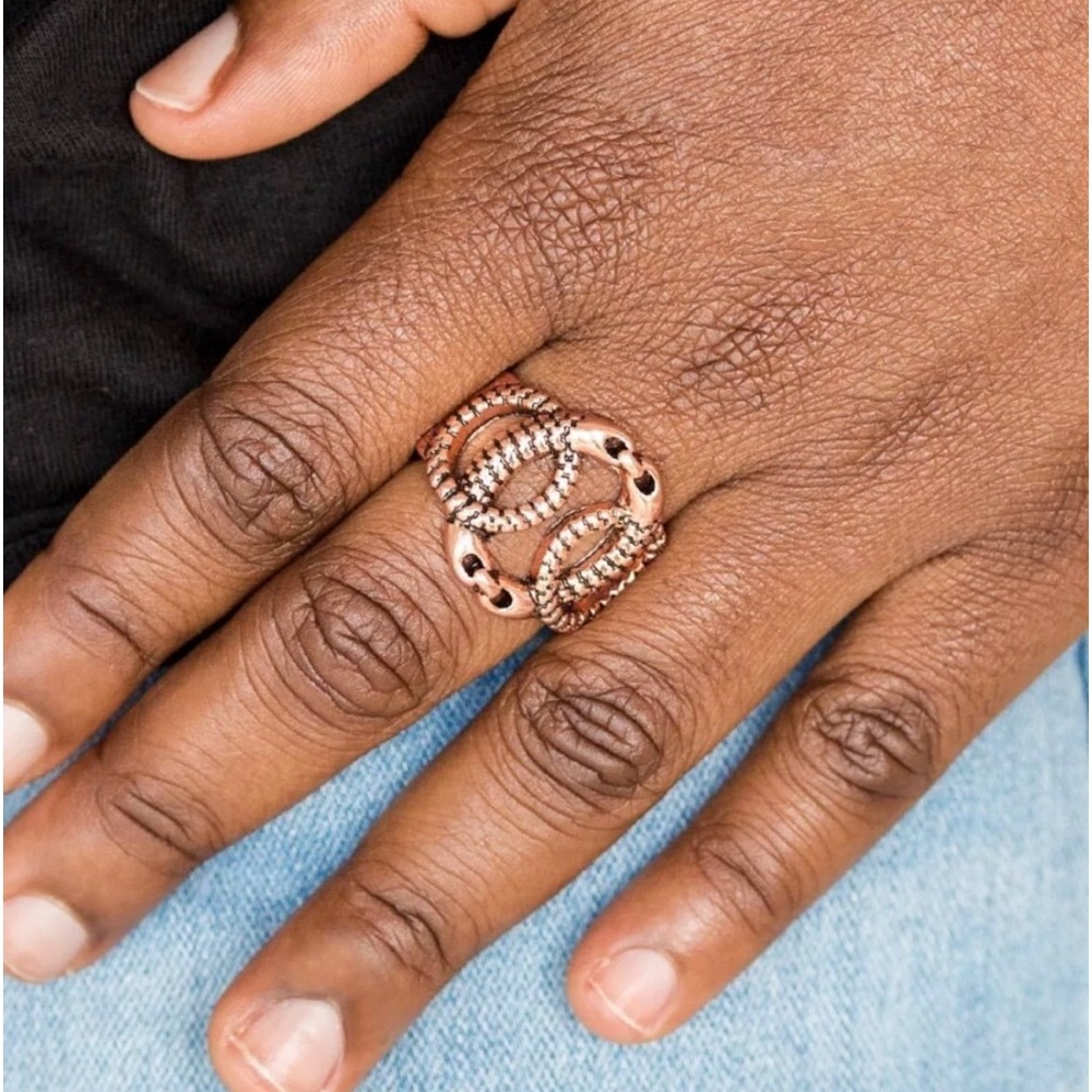Paparazzi “TRIO de Janeiro“ Copper Stretchy Band Ring